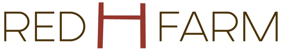 CAITLIN HACHMYER logo