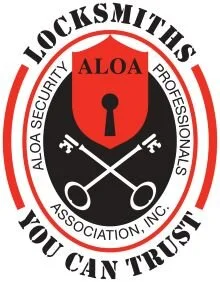 CONNECTICUT LOCK AND SAFE logo