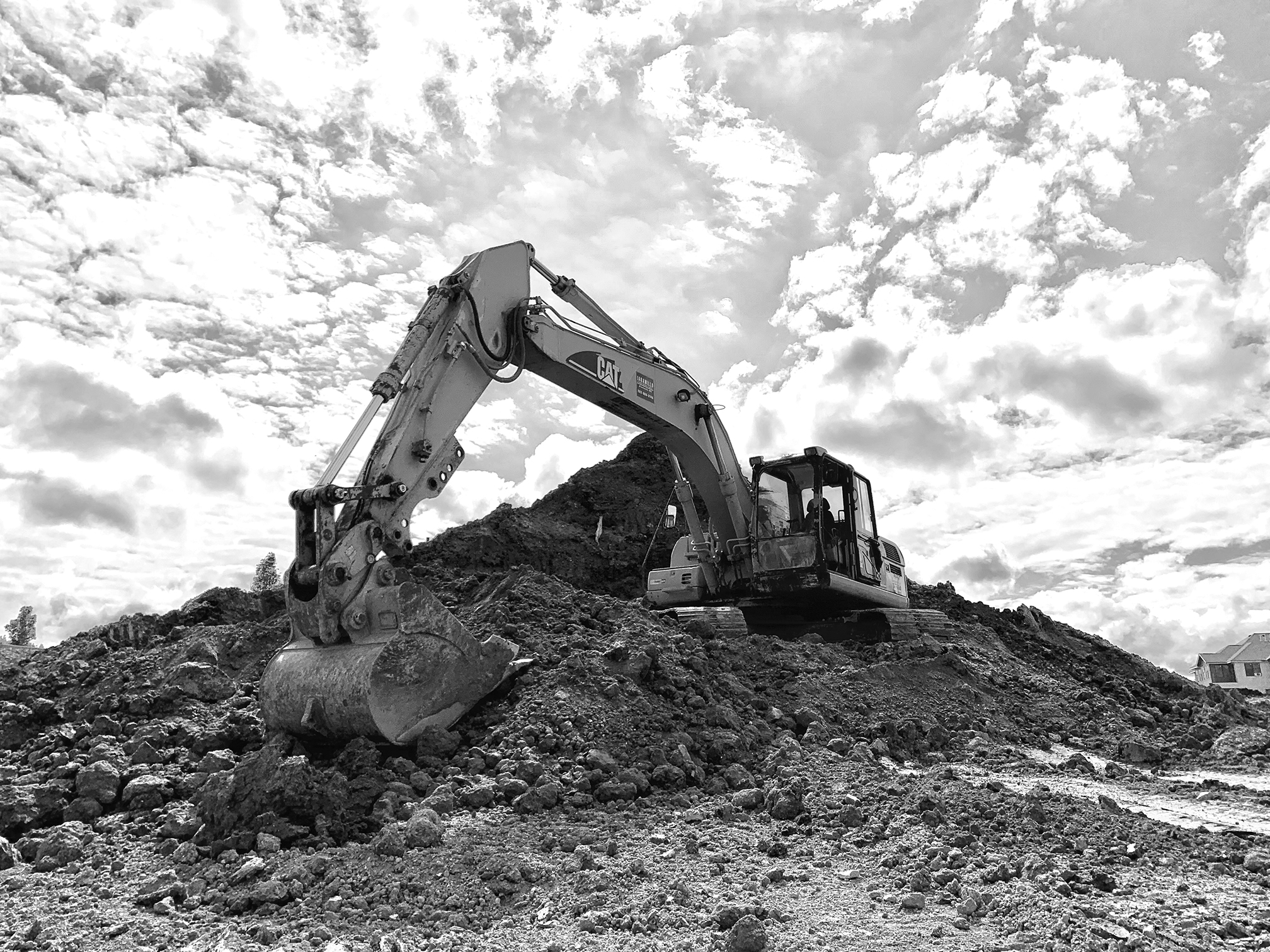 JARAMILLO CONTRACTORS INC logo